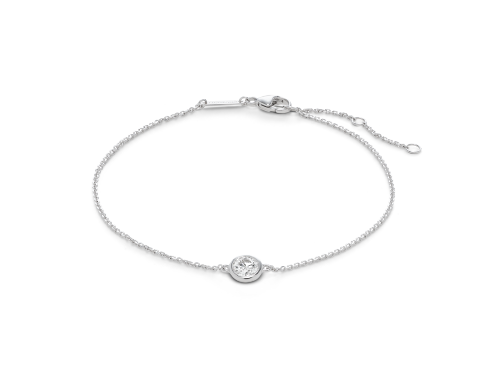 Front view of 0.25 carat bezel bracelet in 14k white gold
