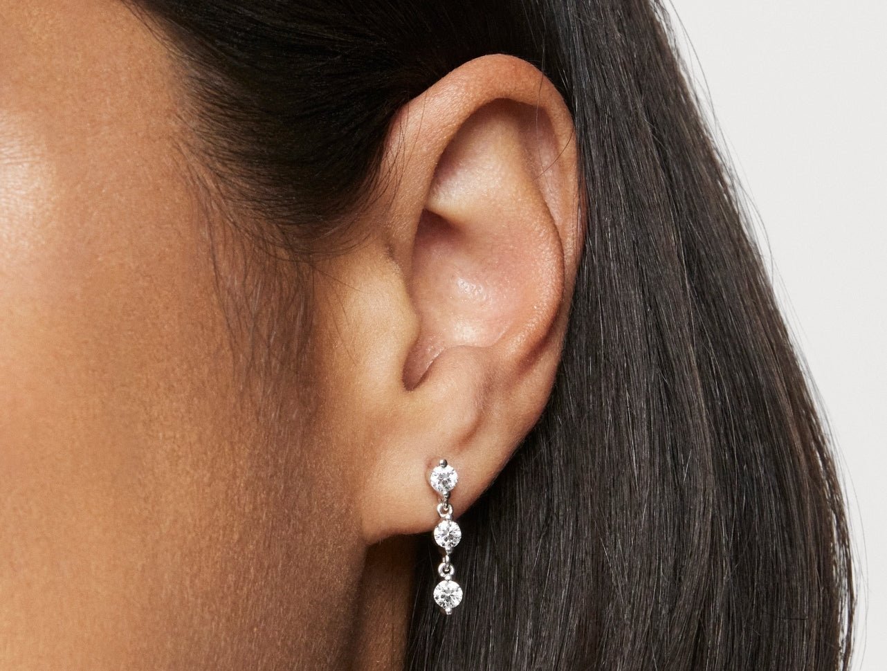 Lab-Grown Diamond ⁸⁄₉ct. tw Round Brilliant Line Drop Earrings | White - Image 4